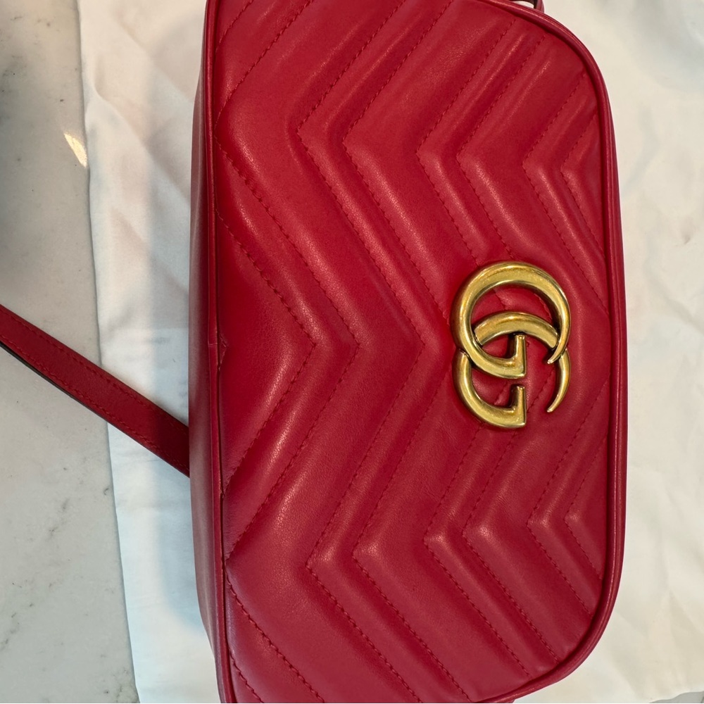 Gucci Red Chevron GG Marmont Crossbody Bag with Gold Hardware - Picture 12 of 14